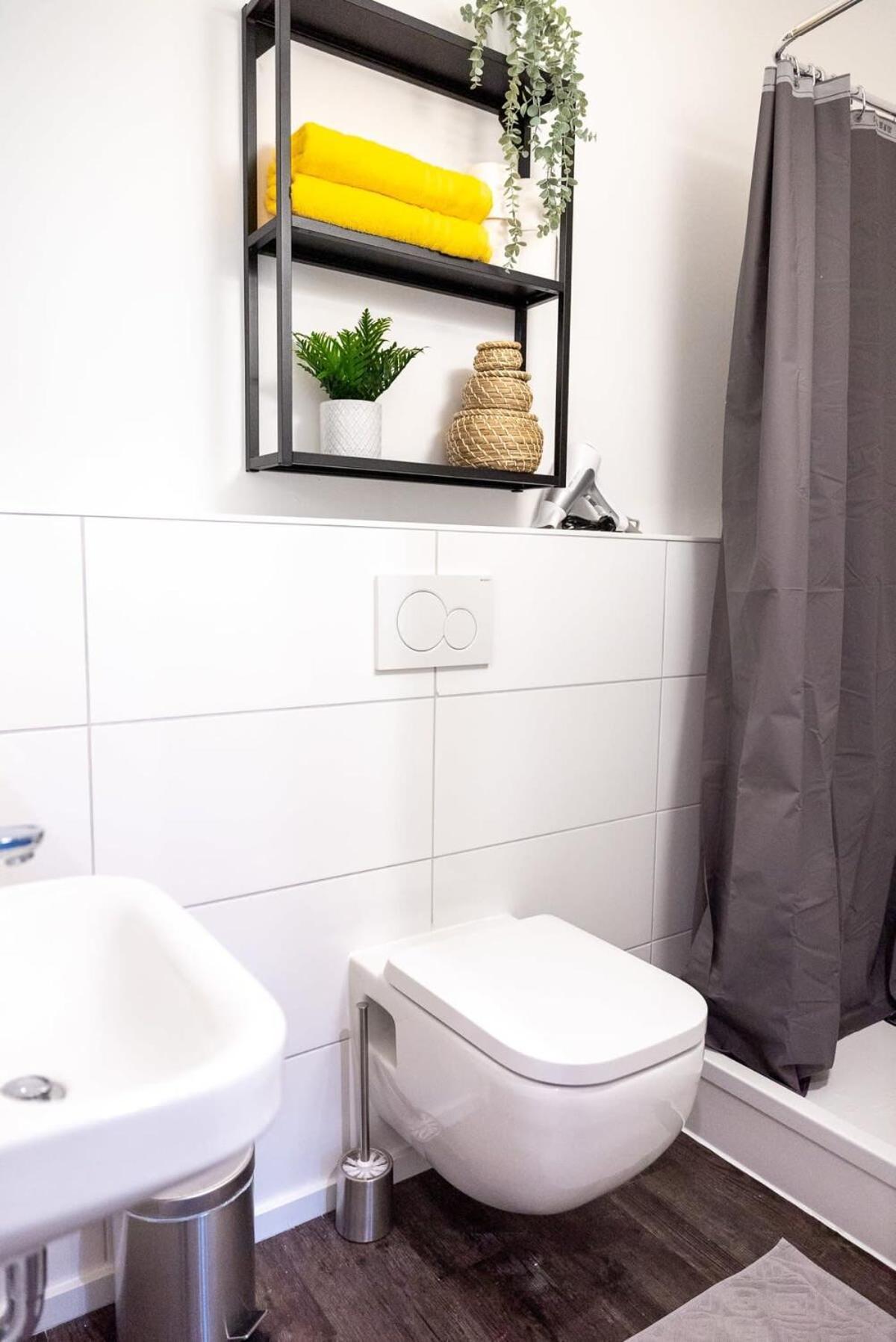 Shabby Chic Apartment In Ideal Location Hamburg Bagian luar foto